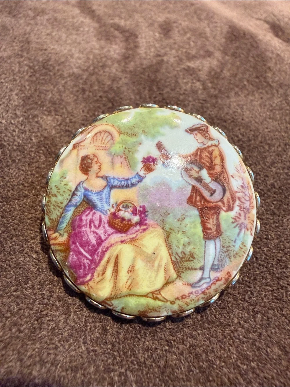 Vintage-Inspired Brooches - set of 4